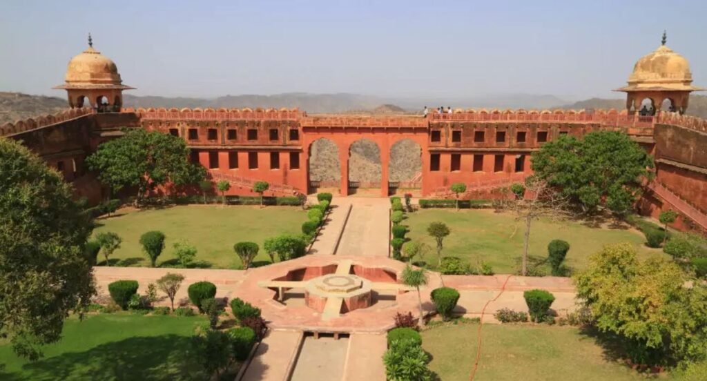 Jaigarh Fort