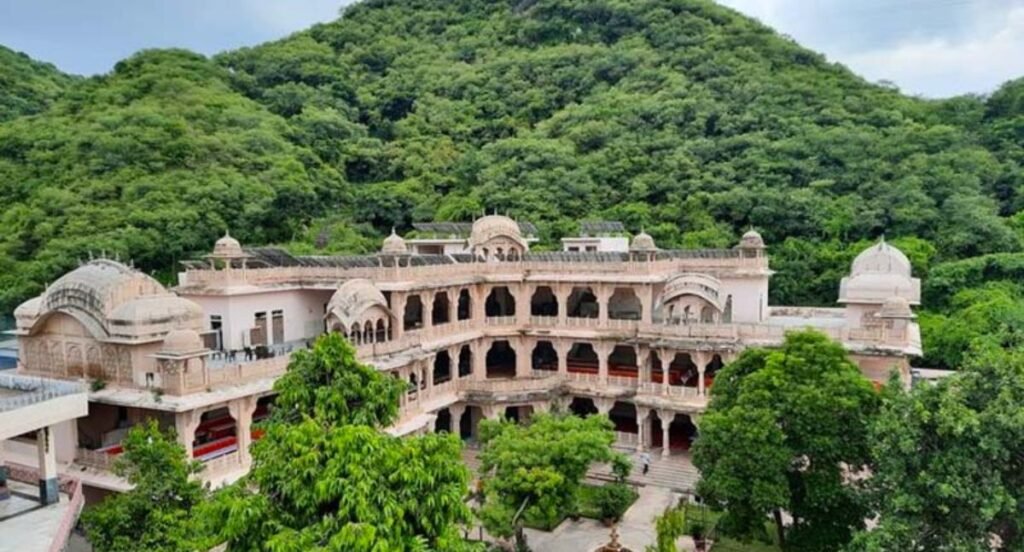 Shree Khole Ke Hanuman Ji Temple